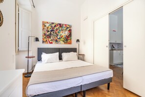 2 chambres, fer et planche à repasser, accès au Wi-Fi (inclus)