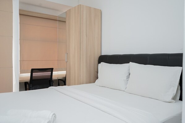 Estúdio, 1 cama Queen | 1 quarto, escrivaninha