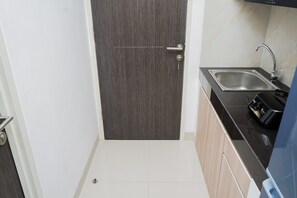 Studio, 1 keskisuuri parisänky | Yksityinen keittiö | Jääkaappi, liesi, riisinkeitin