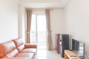 Living area - Comfort And Good Choice 2Br Signature Park Grande Apartment (Jakarta)