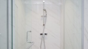 Bathroom - Comfort 1Br At 15Th Floor Branz Bsd City Apartment (Pagedangan)