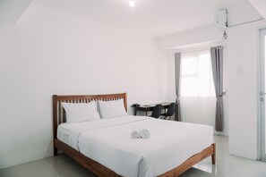 Studio - Brand New And Nice Studio At Urbantown Serpong Apartment (South Tangerang)