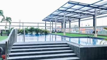 Piscina a l'aire lliure