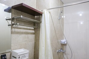Apartment | Bathroom - Comfort And Cozy Stay 2Br At 29Th Floor Transpark Cibubur Apartment (Depok)