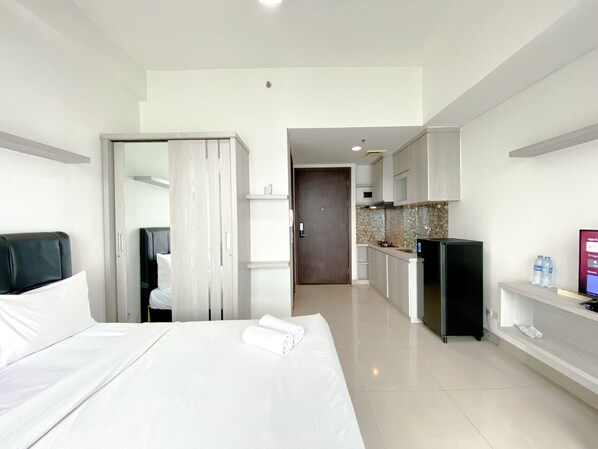 Studio - Modern Look And Comfy Studio At Pollux Chadstone Apartment (Cikarang)