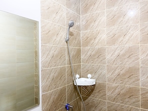 Studio | Bathroom