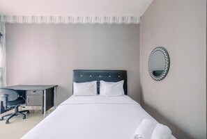 Room - Homey Studio Room At Taman Melati Margonda Apartment (Depok)