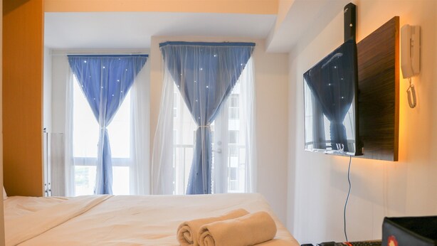 Unclassified image, 1 of 13, button - Minimalist And Restful Studio Tokyo Riverside Pik 2 Apartment (Teluknaga)