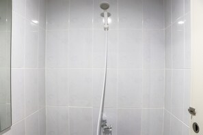 สตูดิโอ | ห้องน้ำ