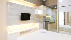 Studio - Strategic And Cozy Living Studio At Bale Hinggil Apartment (Surabaya)