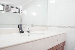 Bathroom - Comfy And Elegant 2Br At Sudirman Tower Condominium Apartment (Jakarta)