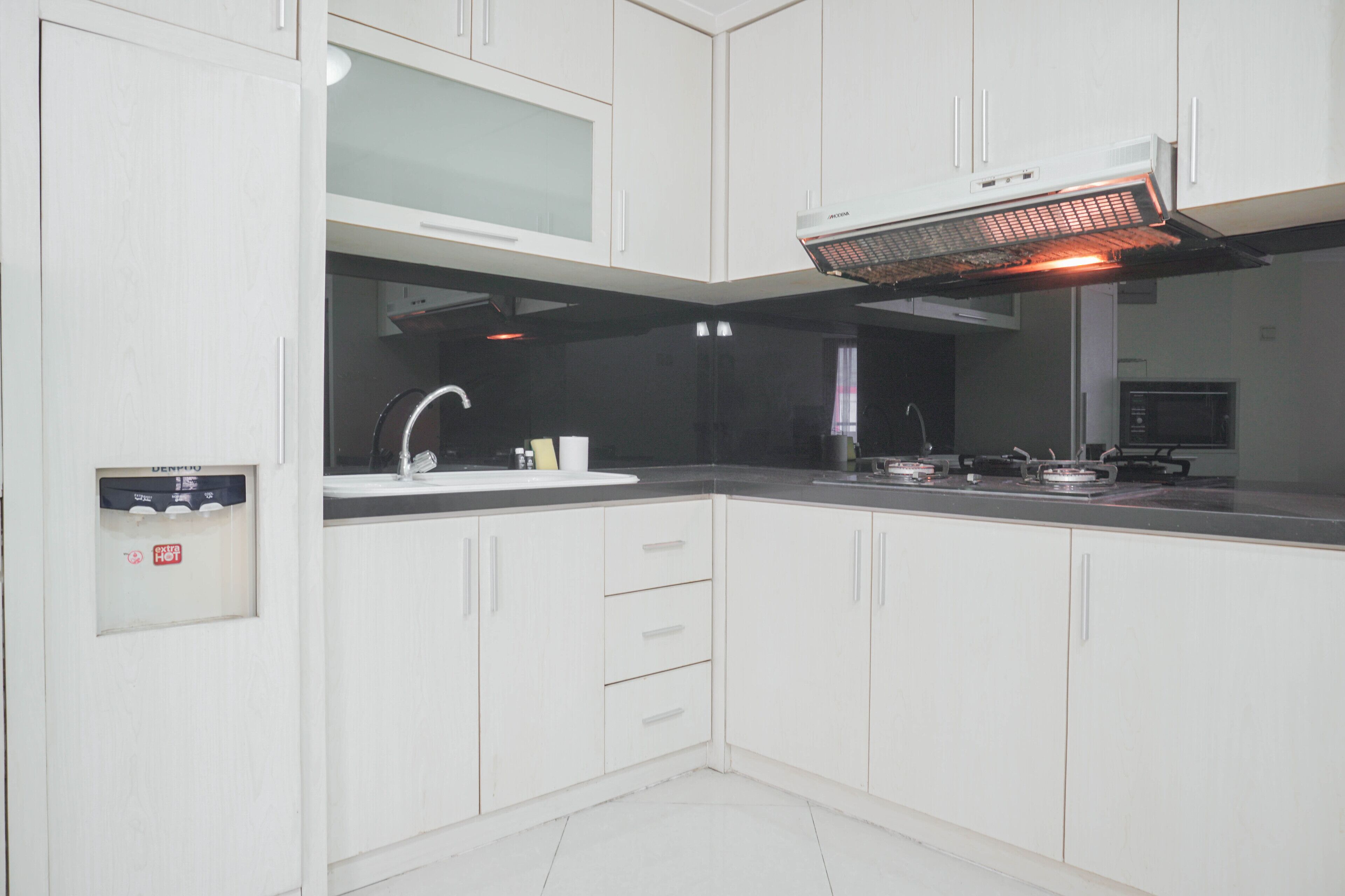 Apartment | Private kitchen | Fridge, microwave, stovetop, rice cooker