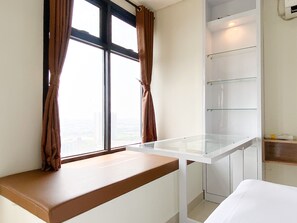 Studio - Modern Look Studio At Pollux Chadstone Apartment (Cikarang)