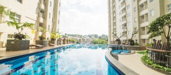 Homey And Comfy 2Br Apartment At Parahyangan Residence