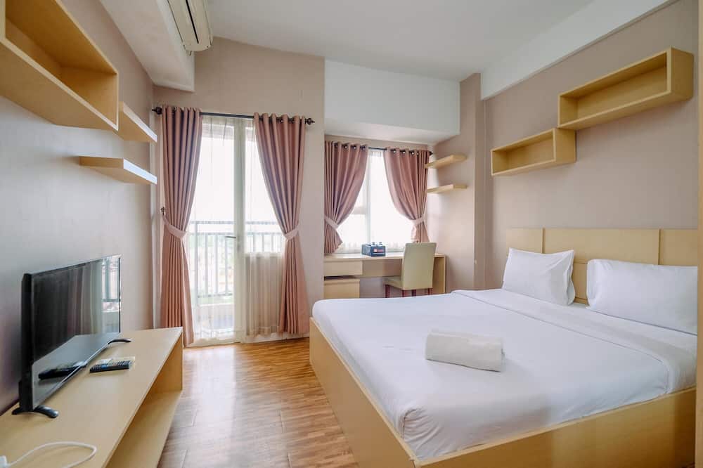 Cozy Stay And Warm Studio Apartment At Margonda Residence 5