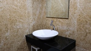 Studio | Bathroom - Elegant And Best Choice Studio At Grand Sungkono Lagoon Apartment (Surabaya)