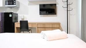 Interior - Elegant And Best Choice Studio At Grand Sungkono Lagoon Apartment (Surabaya)