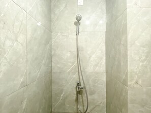 Bathroom - Comfort And Cozy Designed Studio Sayana Bekasi Apartment (Tarumajaya)
