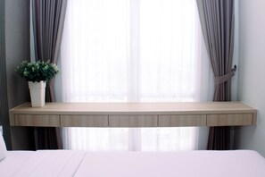Living area - Modern Look And Restful Studio At 32Th Floor Vasanta Innopark Apartment (Cikarang)