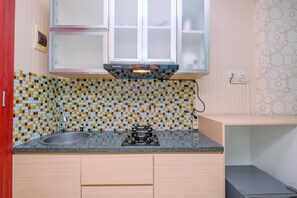 Studio | Private kitchen | Mini-fridge, stovetop, rice cooker