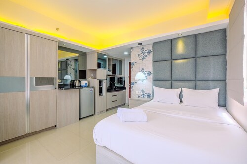 Best Homey Studio At Taman Melati Margonda Apartment
