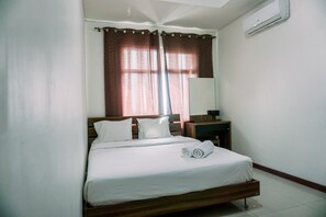 1 bedroom - Modern Look 1Br Green Bay Condominium Apartment (Jakarta)