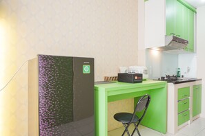 Living area - Cozy Living Studio At Sunter Park View Apartment (Jakarta)