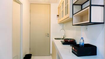 Studio | Eget kök | Kylskåp, spishäll och riskokare