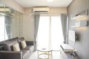 Interior - Comfort Stay 2Br At Sky House Bsd Apartment (Pagedangan)
