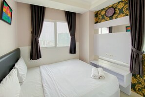 2 bedrooms - Homey And Warm 2Br At Signature Park Grande Apartment (Jakarta)