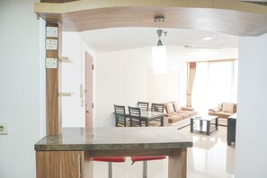 公寓 | 私人廚房 | 電冰箱、微波爐、爐台、電鍋