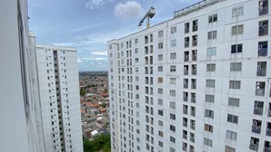 Gambar tidak terklasifikasi, 2 dari 18, tombol