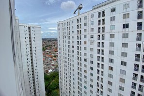 Exterior - Comfort Stay 2Br At Bassura City Apartment (Jakarta)