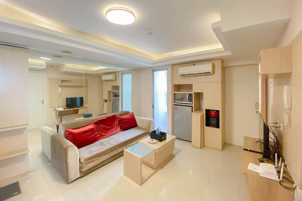 Comfort Stay 2Br At Bassura City Apartment