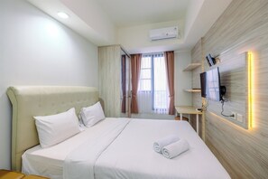Apartment | 1 bedroom - Modern Look And Comfortable Studio Evenciio Margonda Apartment (Depok)