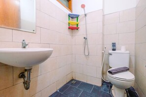 Bathroom - Cozy Living Studio Apartment At Margonda Residence 1 (Depok)