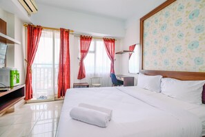 Studio - Warm And Cozy Studio At Margonda Residence 3 Apartment (Depok)