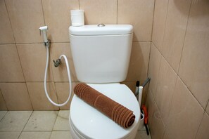 Studio | Bathroom - Homey And Cozy Stay Studio At Margonda Residence 2 Apartment (Depok)