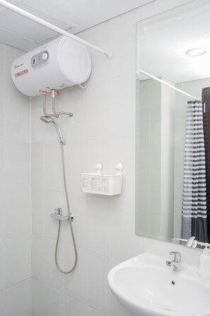 Apartment | Bathroom