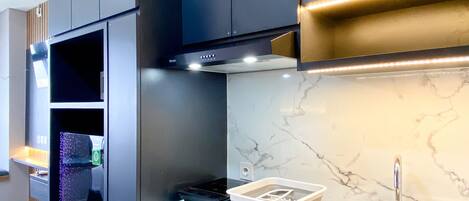Studio | Private kitchen | Fridge, stovetop, rice cooker