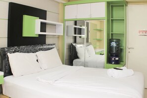 Room - Nice And Comfortable Studio At Bassura City Apartment Near Mall (Jakarta)