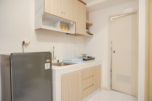 Apartment | Eigene Küche | Kühlschrank, Herdplatte, Reiskocher