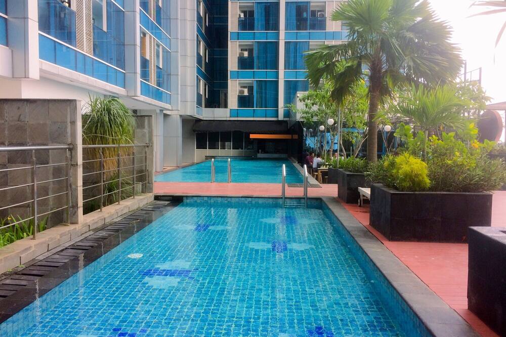 Beautiful Studio At Tamansari The Hive Apartment