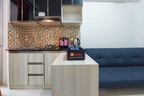 Apartamento | Cozinha privada | Geladeira, cooktop, panela elétrica de arroz