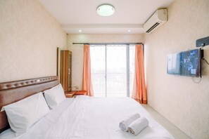 Room - Cozy Stay Studio At Cervino Village Casablanca Apartment (Jakarta)