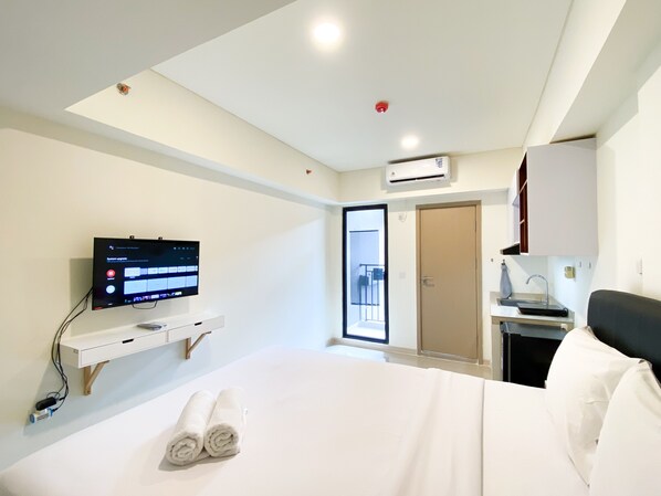 Interior - Homey And Simply Look Studio Meikarta Apartment (Cikarang)