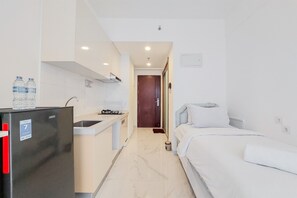 Room - Good Deal And Comfortable Studio At Sky House Bsd Apartment (Pagedangan)