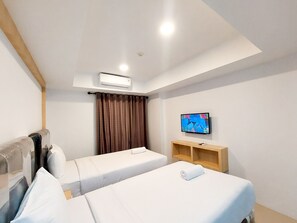 Studio - Homey And Comfortable Studio At De Prima Apartment (Medan)