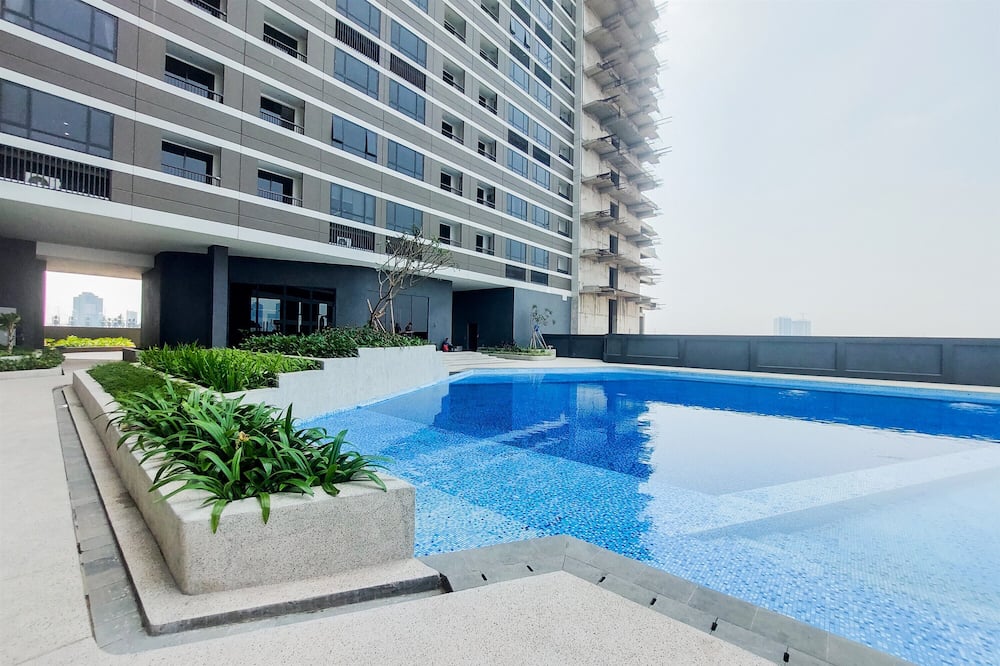 Good Deal And Homey Studio Collins Boulevard Apartment