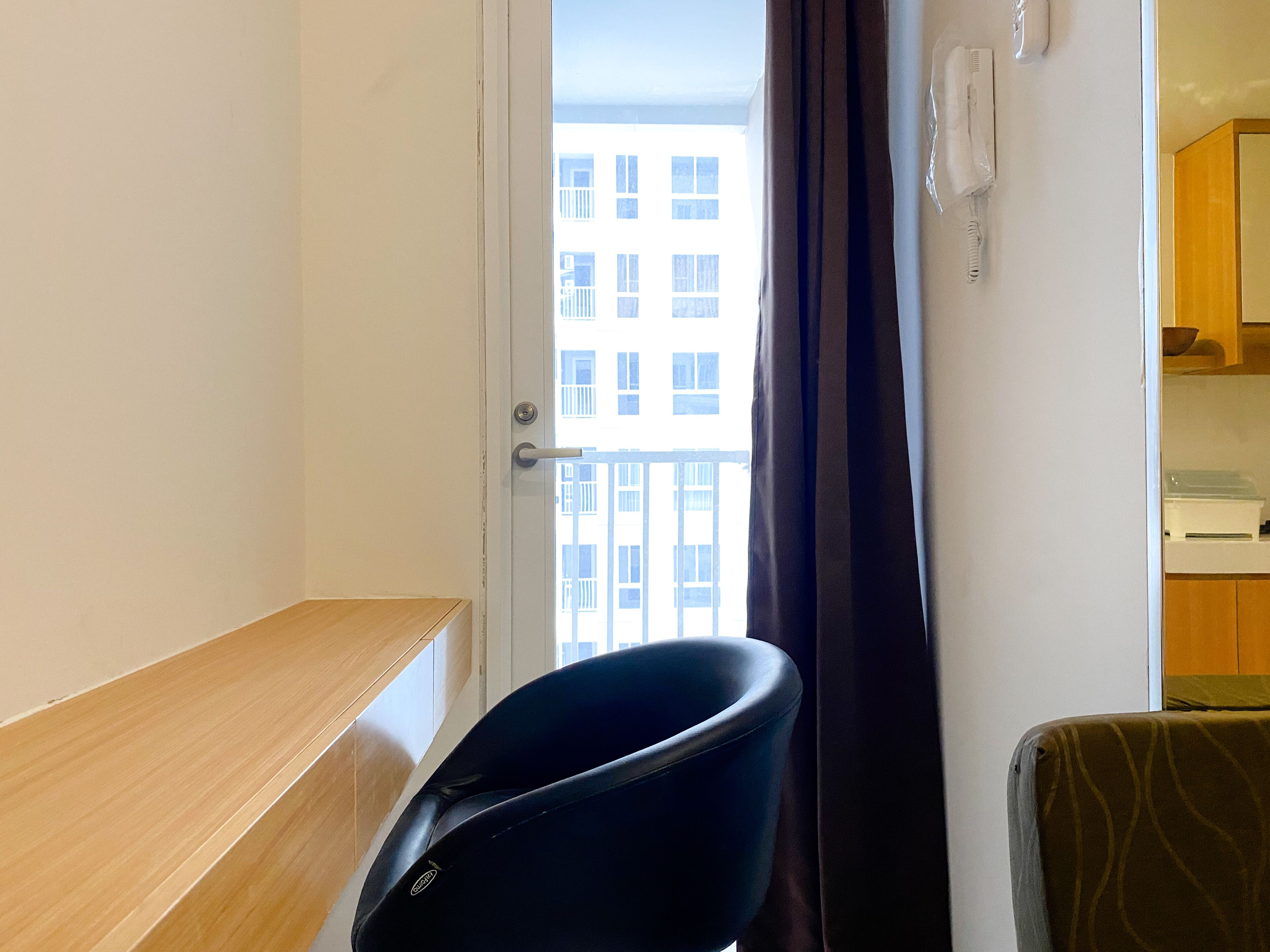 Apartamento | 2 quartos, escrivaninha